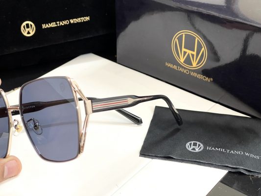 White Broad Frame Sunglasses For Women - Image 2