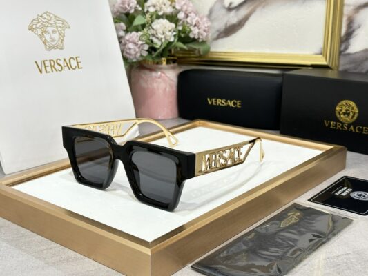 Mens Golden alphabet with black lensess sunglasses