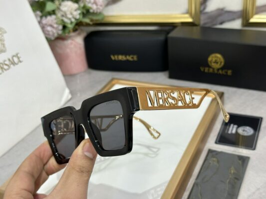 Mens Golden alphabet with black lensess sunglasses - Image 2