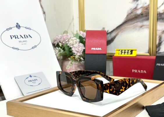 Oversized geometric Leopard print sunglasses for women
