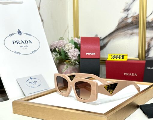 Oversized Geometric nude plum lens sunglasses for women