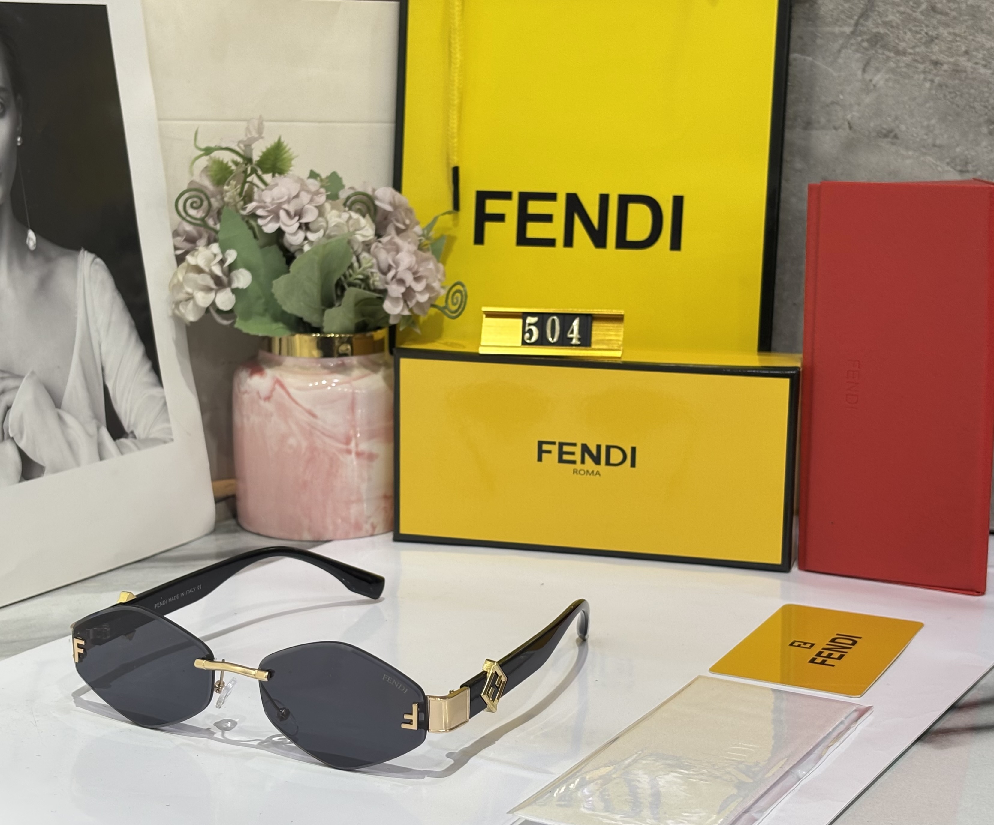 FF WOMENS SUNGLASSES