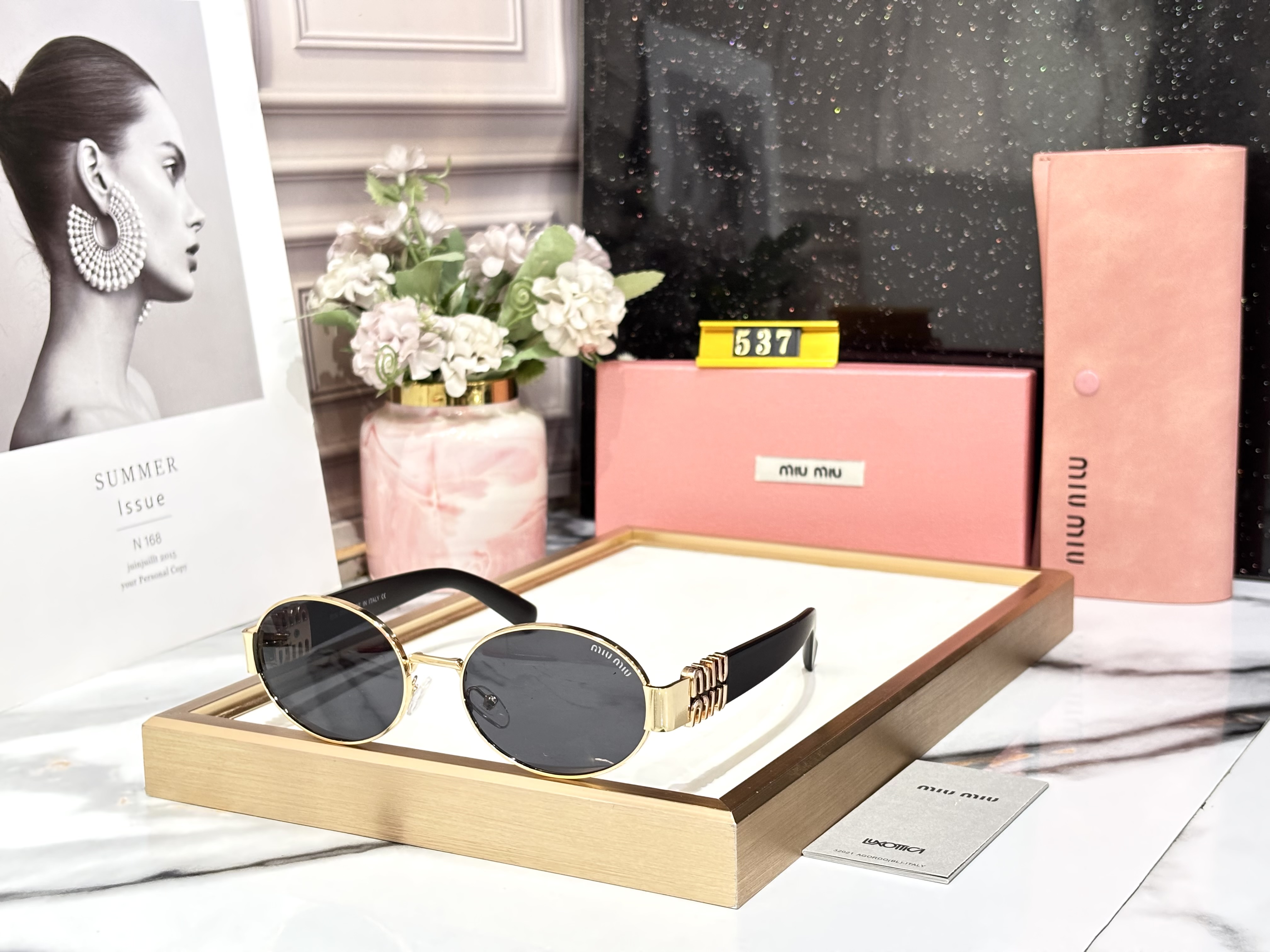 MM BLACK OVAL SUNGLASSES