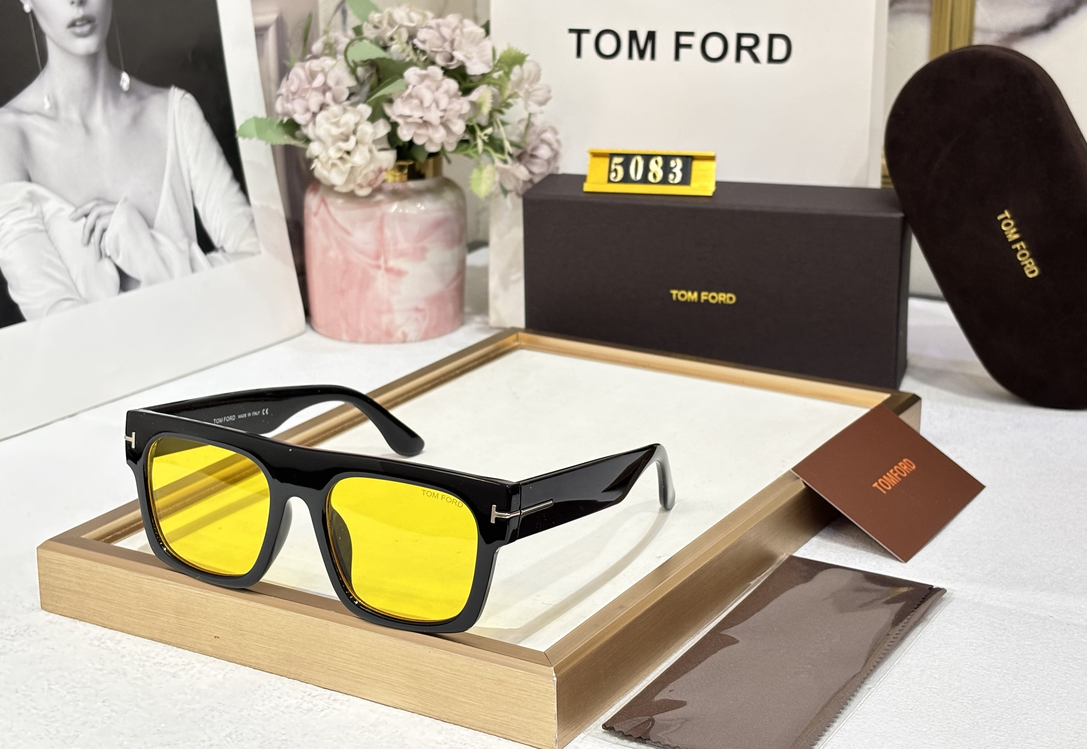TF MENS YELLOW SUNGLASSES