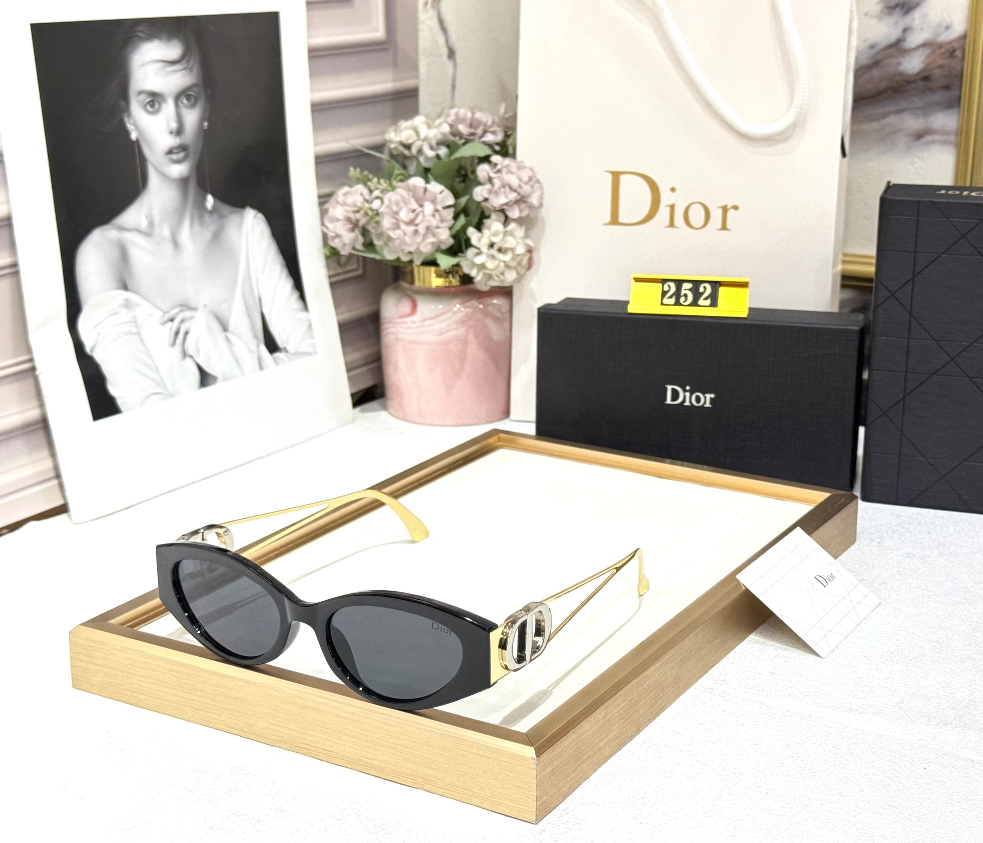 DR WOMEN SUNGLASSES