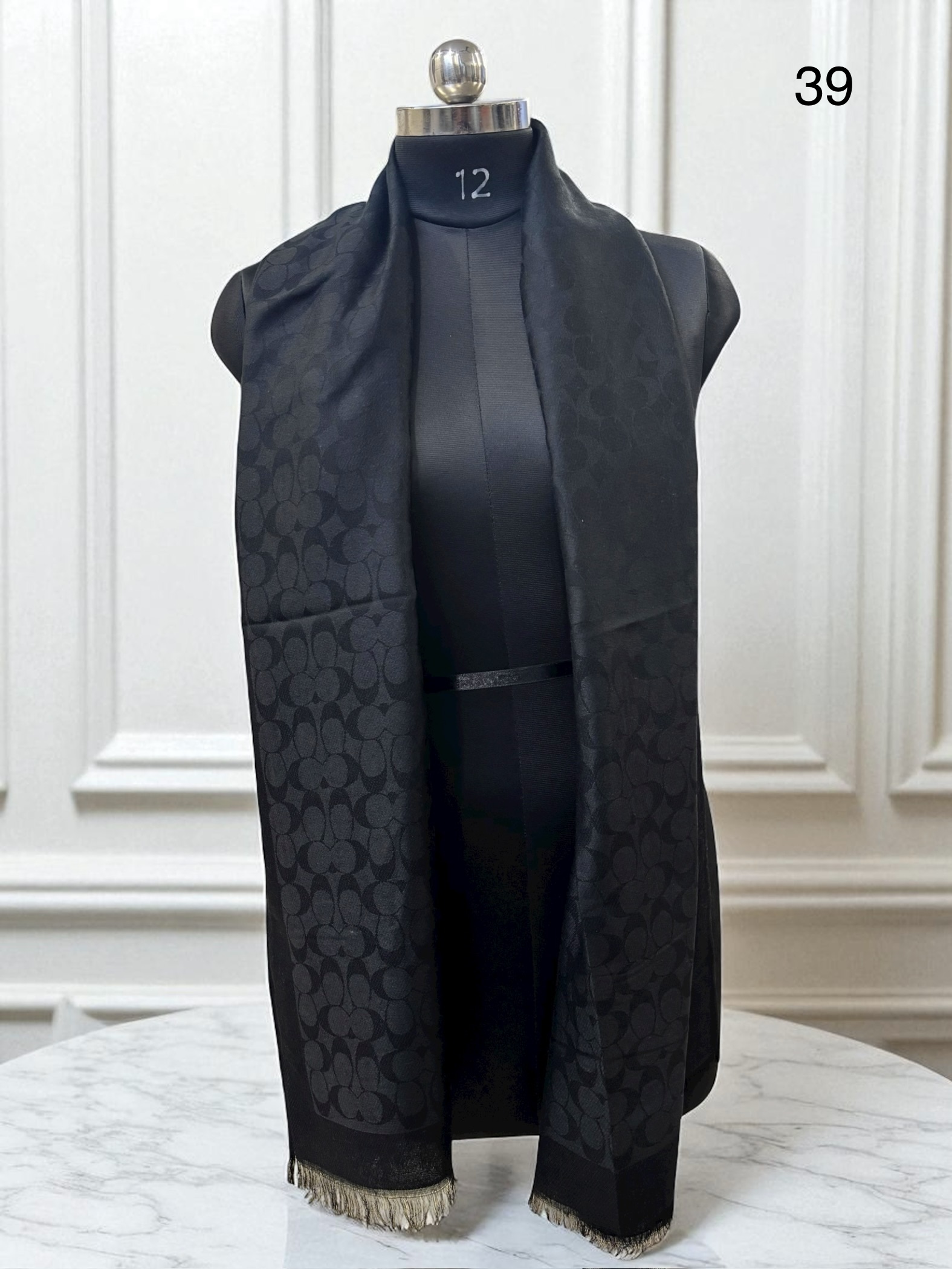 CH BLACK UNISEX SEMI WARM STOLE